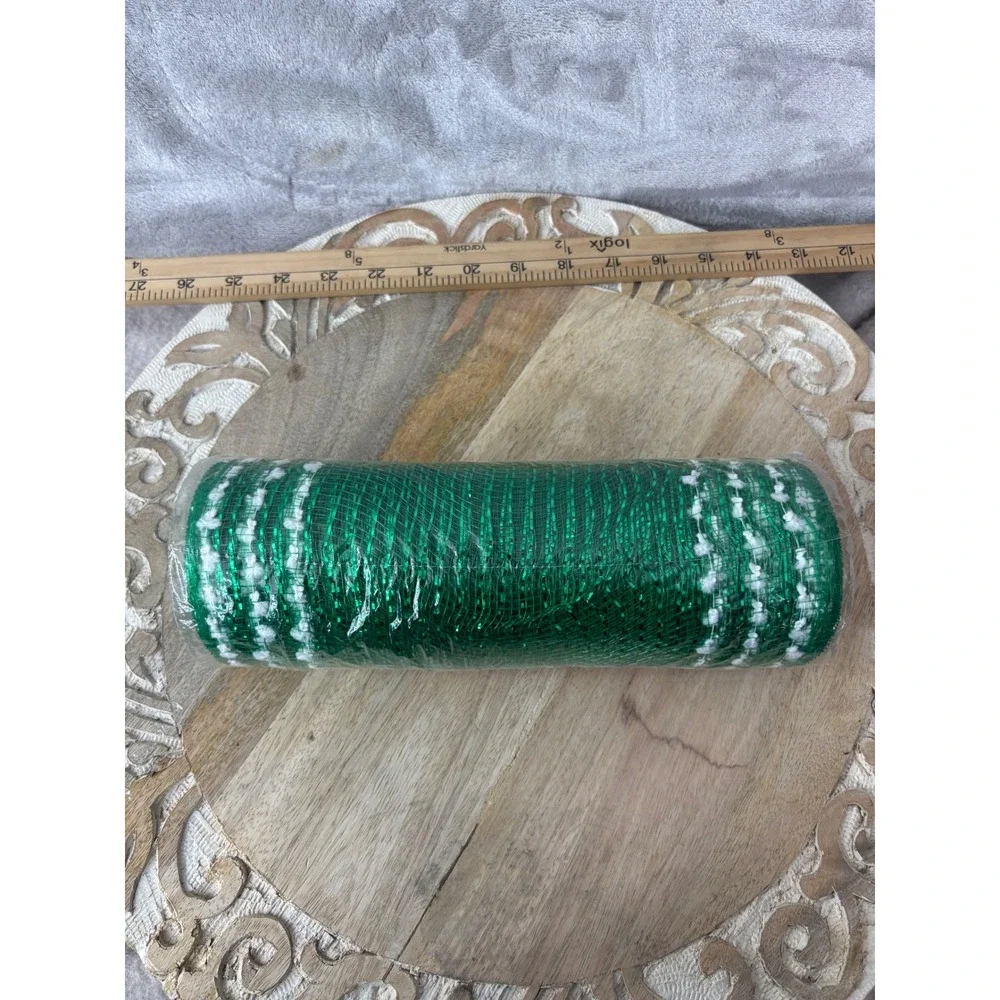 Hobby Lobby Christmas Polypro Mesh Ribbon Green White Weatherproof 10in x 30ft